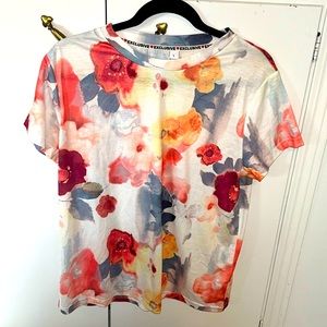 Floral woman’s t-shirt